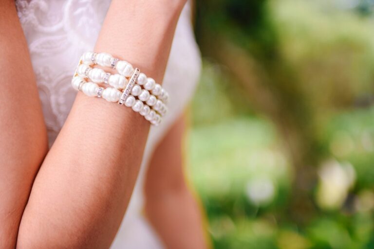 Crafted New Visions: Redefining Style with Accessories
