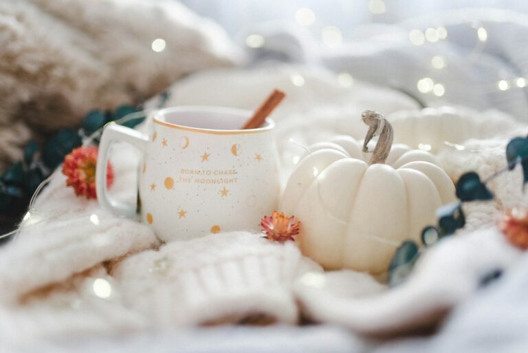 Creating a Cozy Atmosphere with Thoughtful Decor Choices