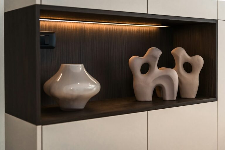 Top 10 Must-Have Accessories for Modern Interior Design